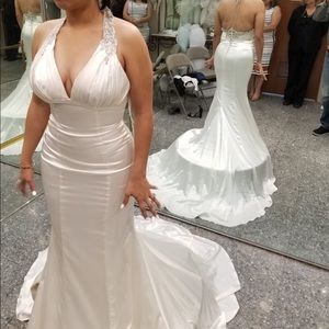 WHITE SEXY WEDDING DRESS!! 👰🏽❤️💐